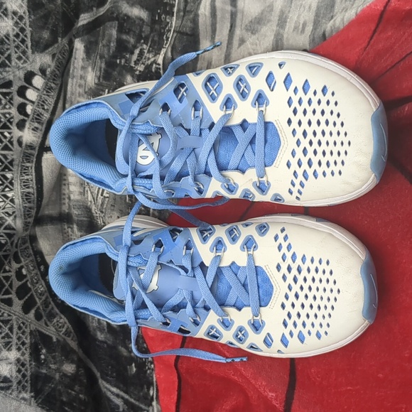 Nike Shoes - Nike Train Speed 4 AMP UNC Tarheels Valor running  Womens